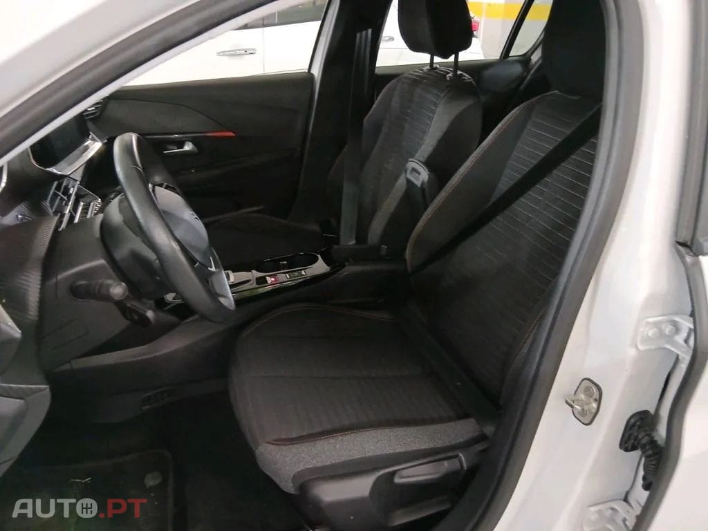 Peugeot E-208 50 kWh Active Pack