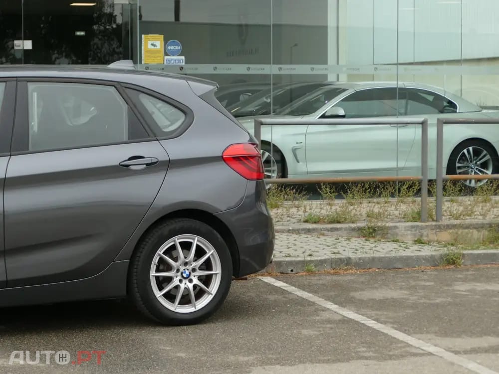 BMW 216 d Advantage Auto