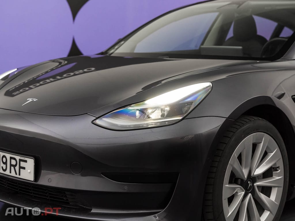 Tesla Model 3 Tração Traseira