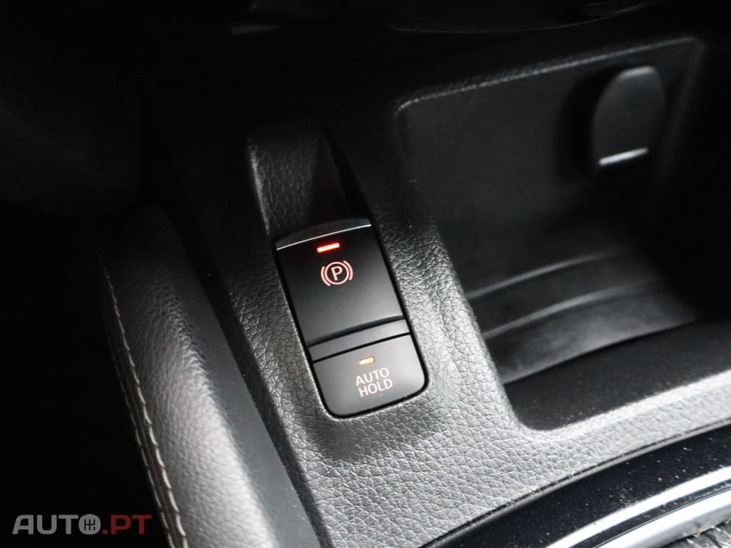 Nissan Qashqai 1.5 dCi N-Connecta