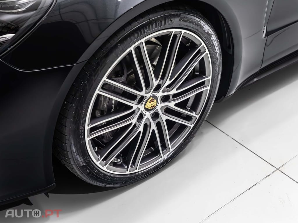 Porsche Panamera 4 E-Hybrid Platinum Edition PDLS