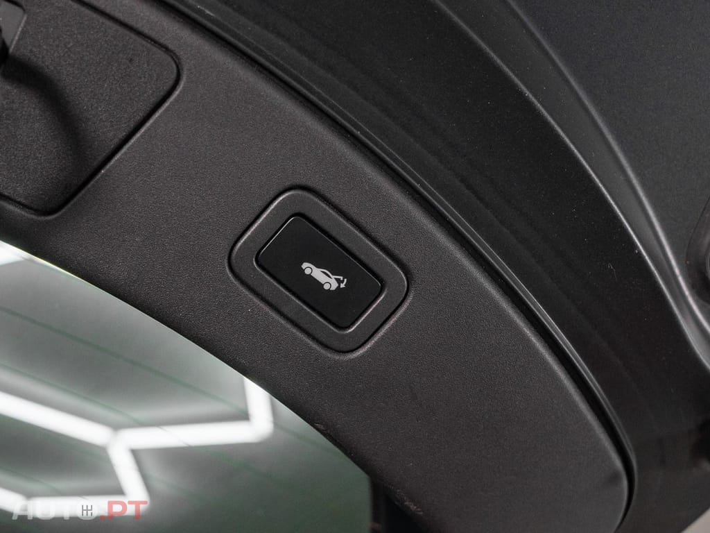 Jaguar F-Type 2.0 i4 R-Dynamic Black