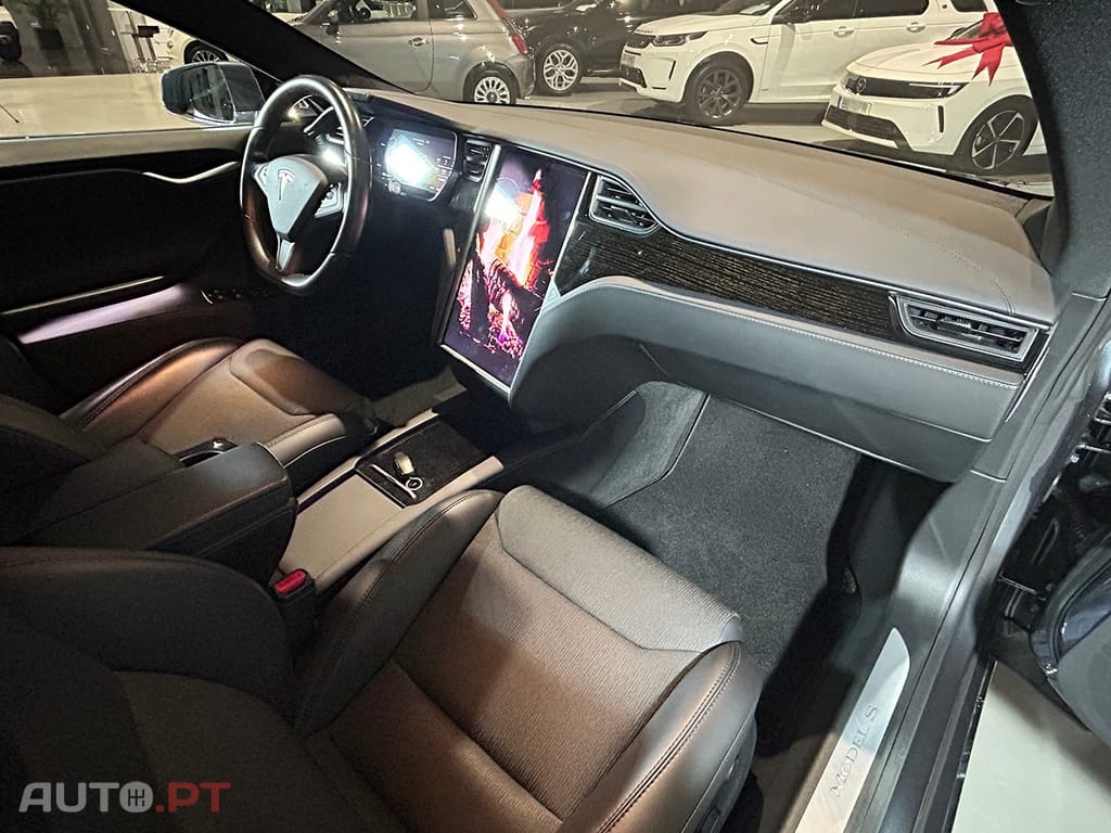 Tesla Model S 75D