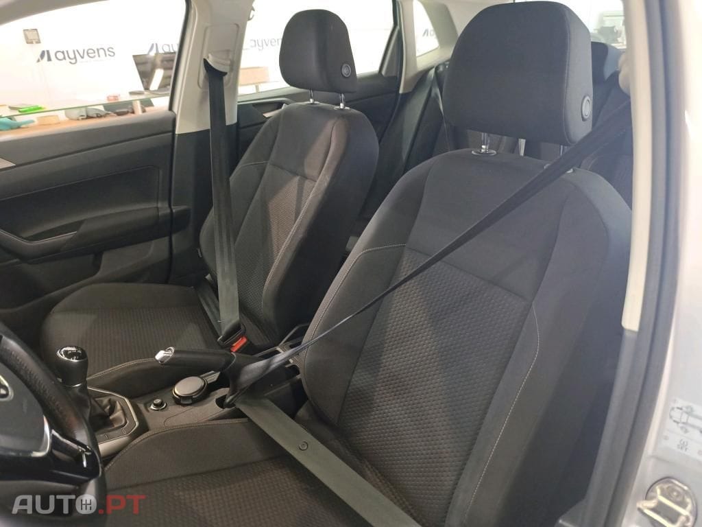 Volkswagen Polo 1.0 Confortline