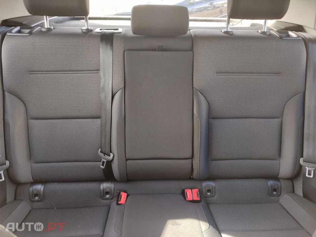 Volkswagen Golf 1.0 TSI