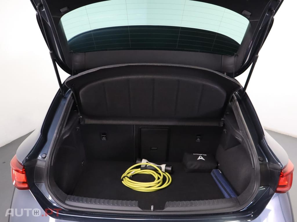 Cupra Leon 1.4 e-HYBRID DSG MID