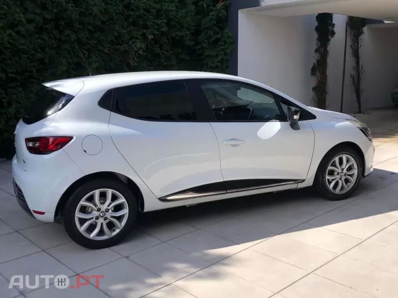 Renault Clio (Energy) TCe 90 Start & Stop LIMITED