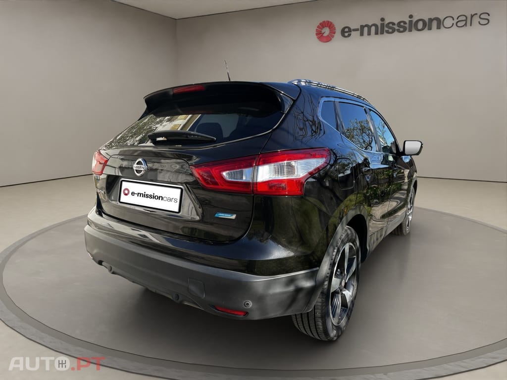 Nissan Qashqai 1.5 dCi N-Connecta 18 RS+PS