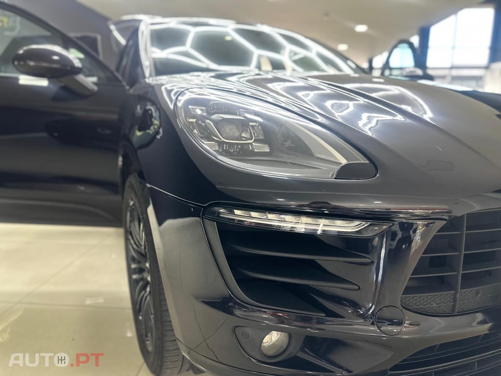 Porsche Macan S