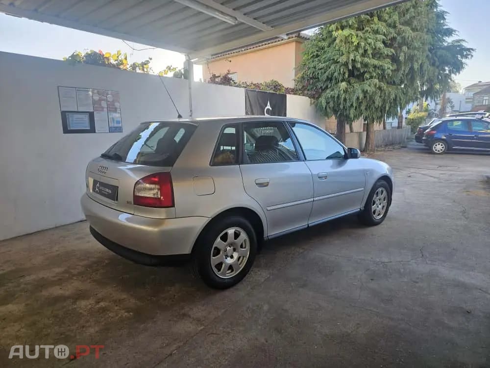 Audi A3 Sportback 1.6 Ambiente Tip.