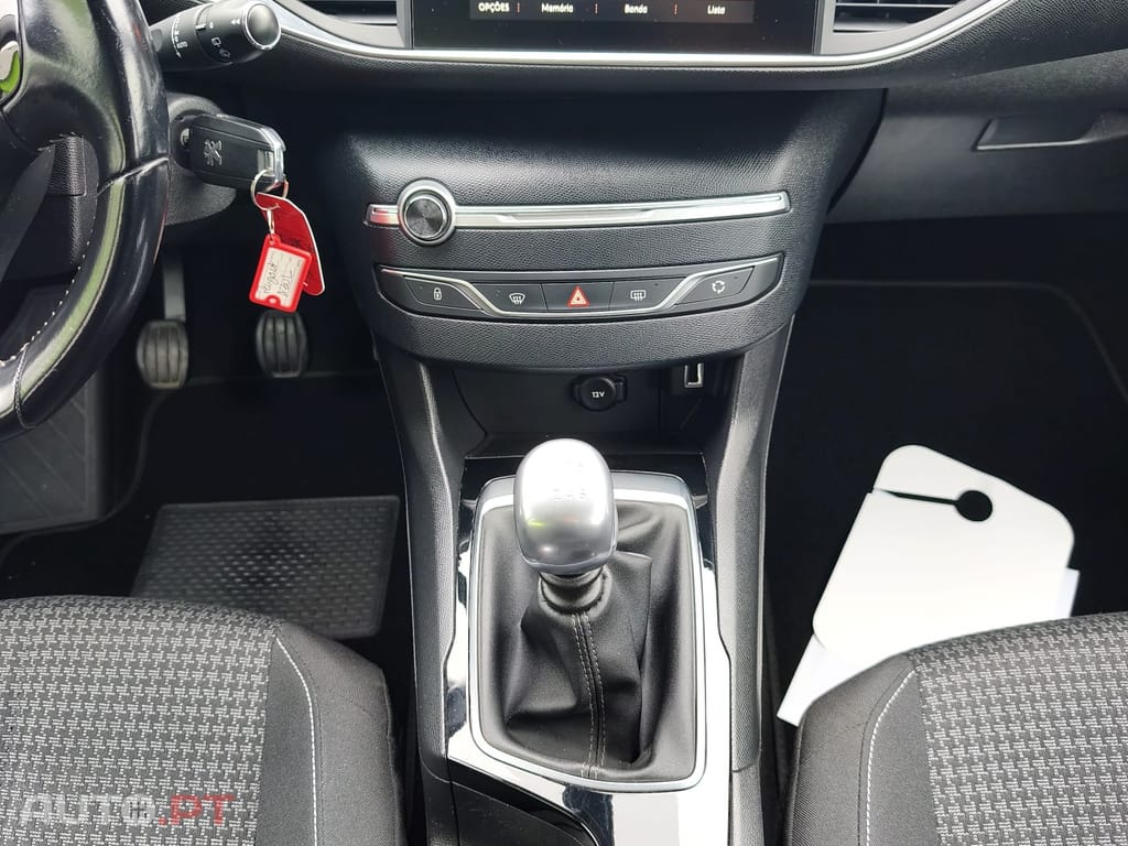 Peugeot 308 1.6 BlueHDI Allure