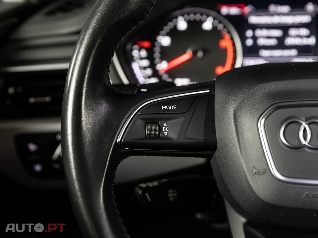 Audi A4 Avant 2.0 TDI Look RS4