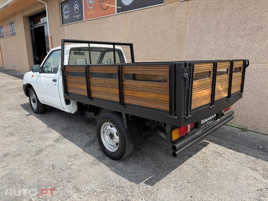 Nissan Pick Up 2.5 TD KC Navara