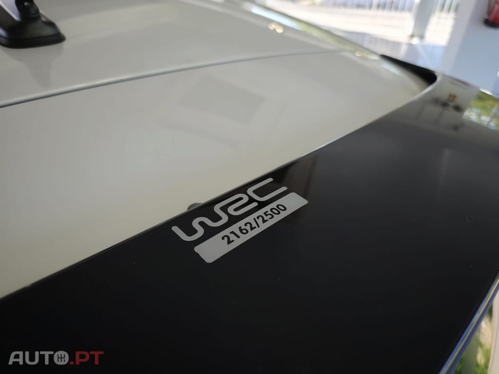 Volkswagen Polo 2.0 TSI R WRC