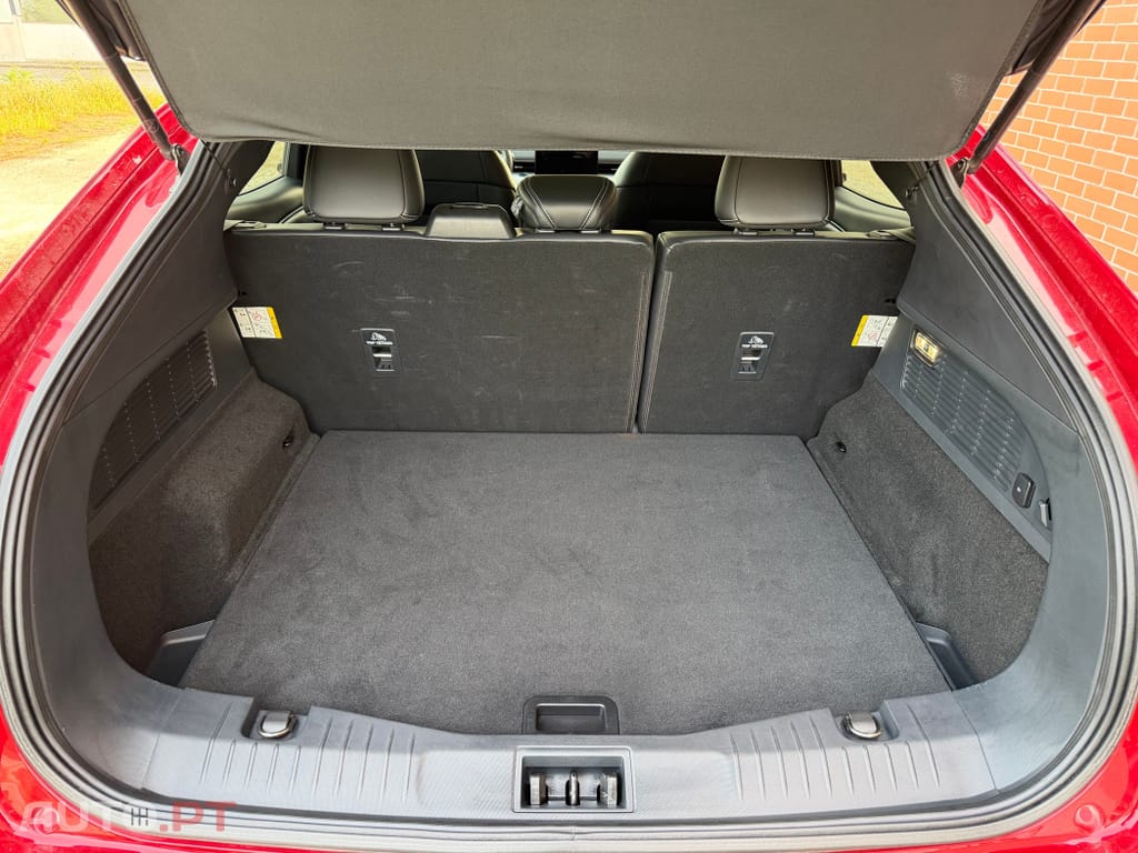 Ford Mustang Mach-E Standard • 75,7 kWh • 294 CV