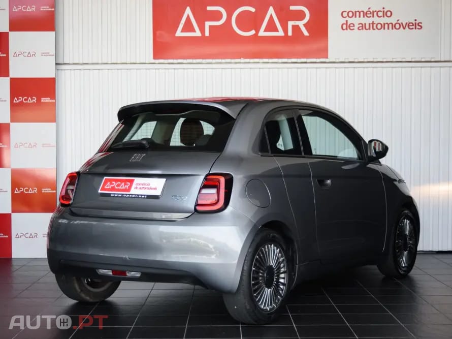 Fiat 500e 42 kWh Icon