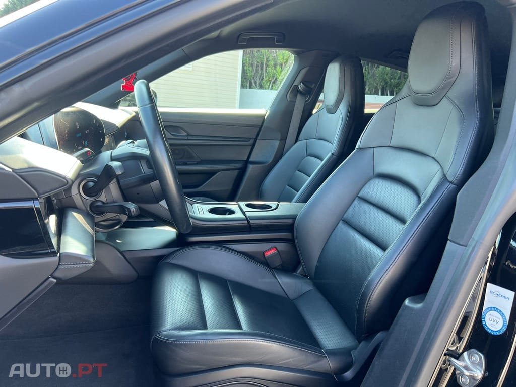 Porsche Taycan 4S