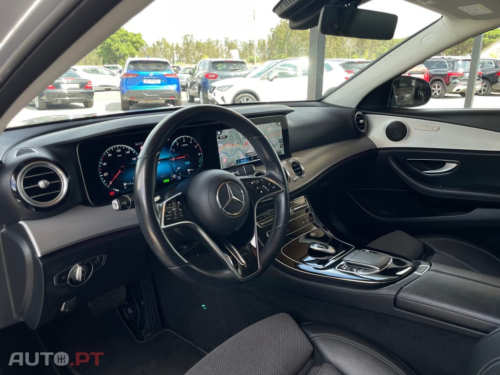Mercedes-Benz E 300 de Avantgarde 4Matic