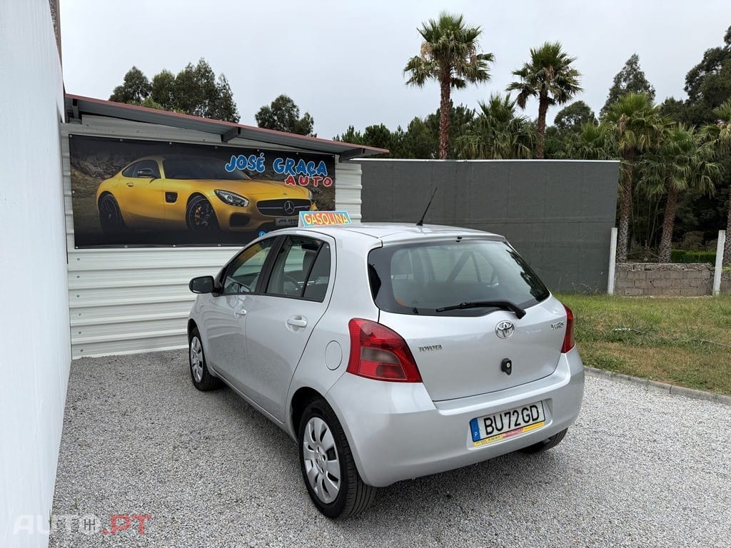 Toyota Yaris 1.0 VVT-i Comfort+AC