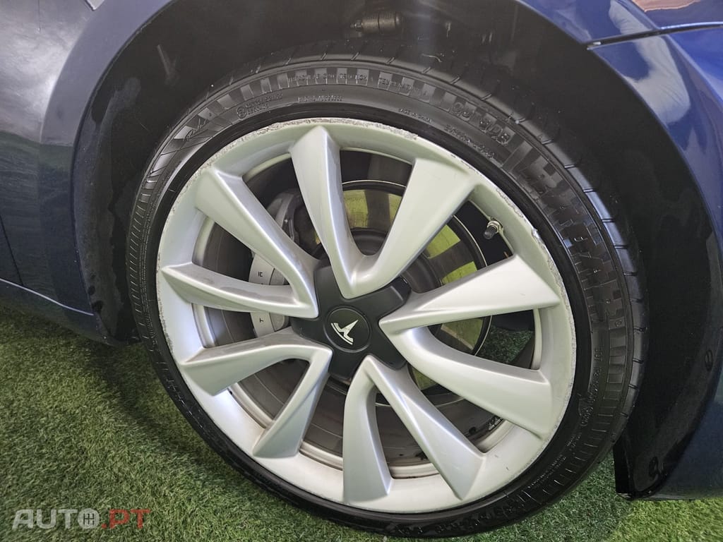 Tesla Model 3 Long Range Tração Traseira