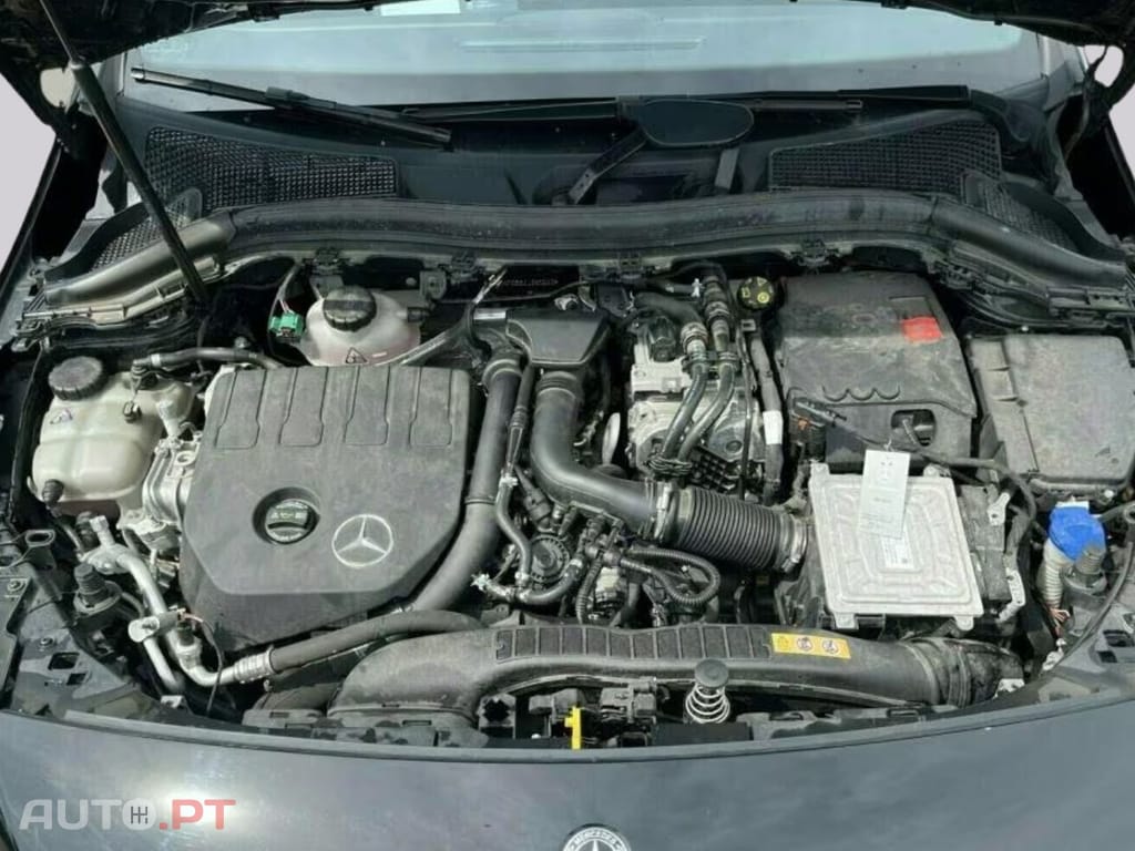 Mercedes-Benz B 250 I.V.A DEDUTIVEL e