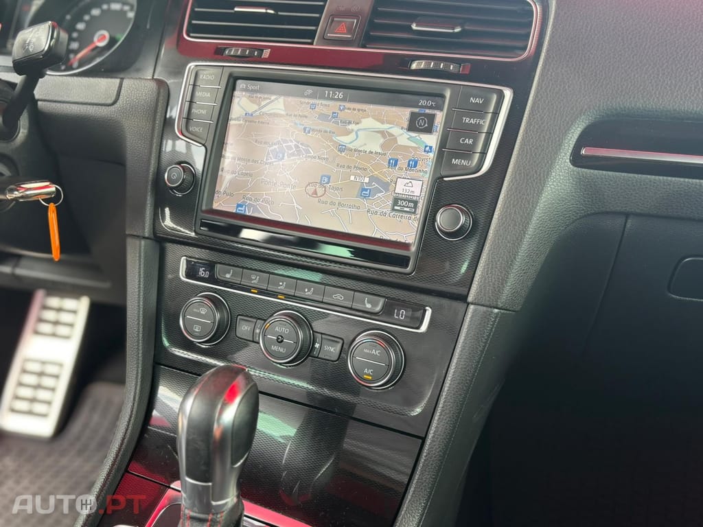 Volkswagen Golf 2.0 TSi GTi DSG Performance