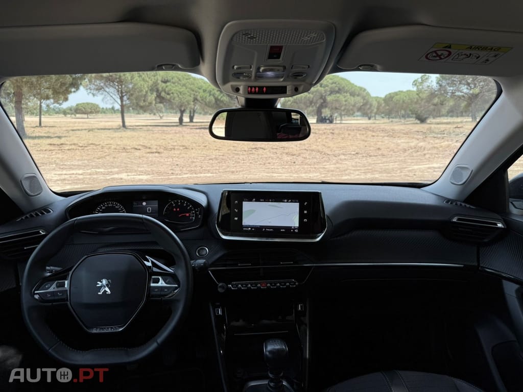 Peugeot 2008 1.5 BlueHDi Allure Pack