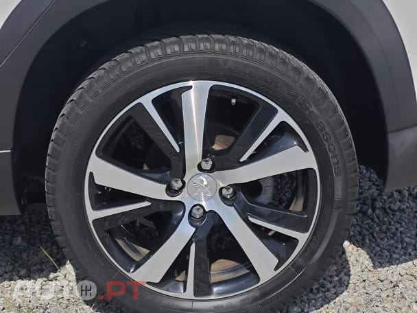 Peugeot 2008 1.6 BlueHDi GT Line