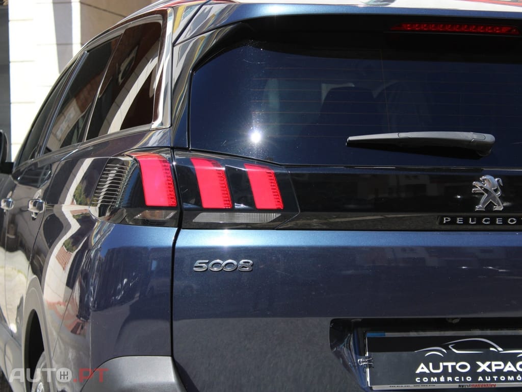 Peugeot 5008 BlueHDI 130 EAT8 Allure