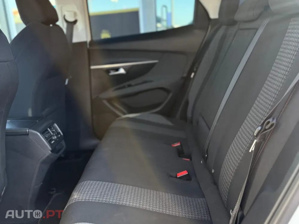 Peugeot 3008 1.6 BlueHDi Allure Grip Control EAT6