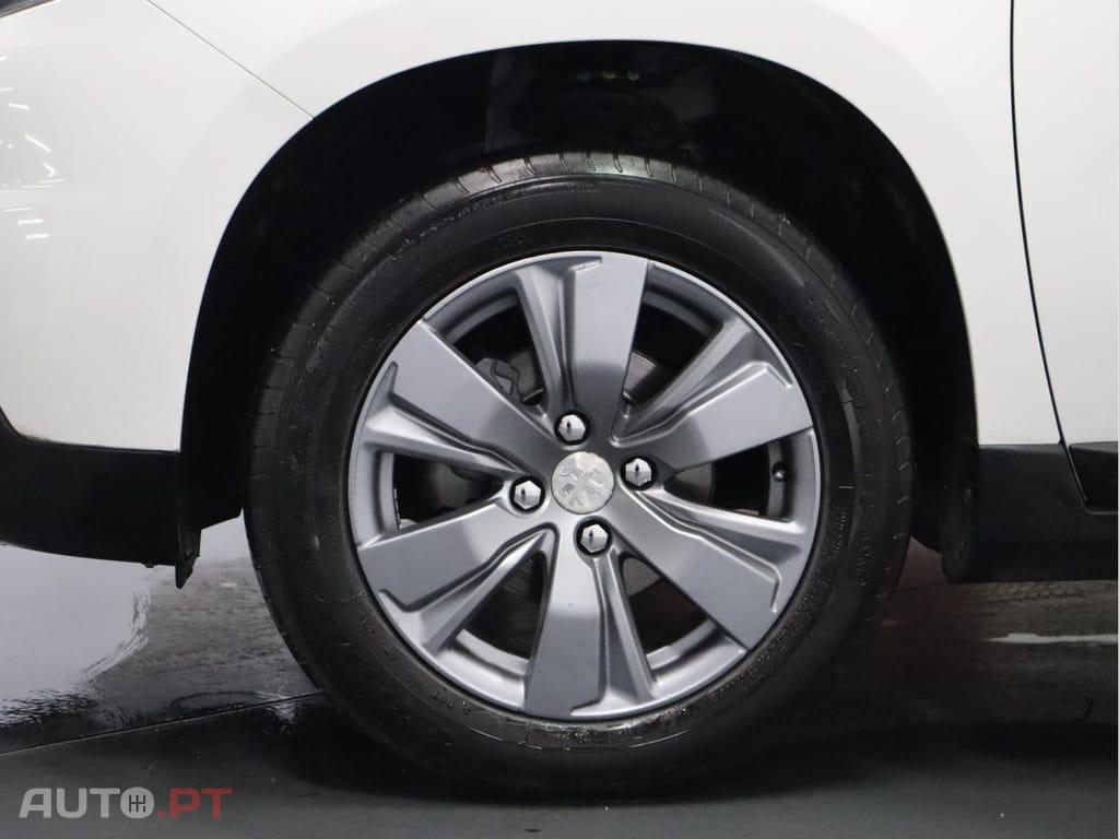 Peugeot 2008  1.2 PureTech Style