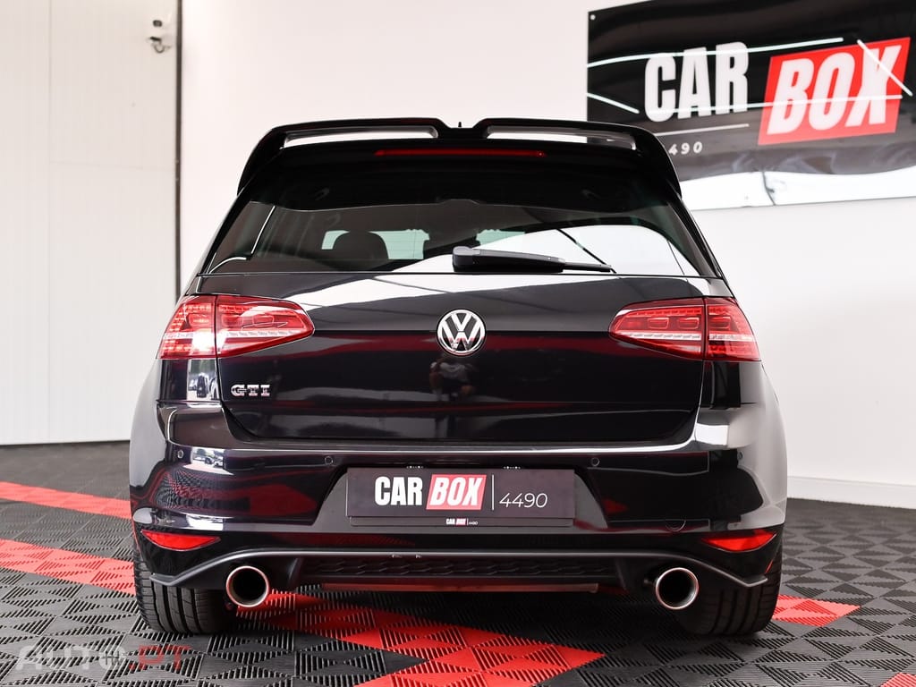 Volkswagen Golf 2.0 TSI GTI DSG