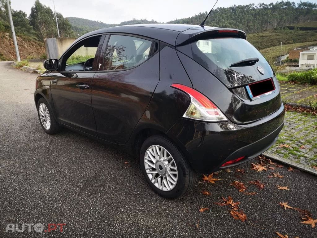 Lancia Ypsilon 1.2 S&S Gold