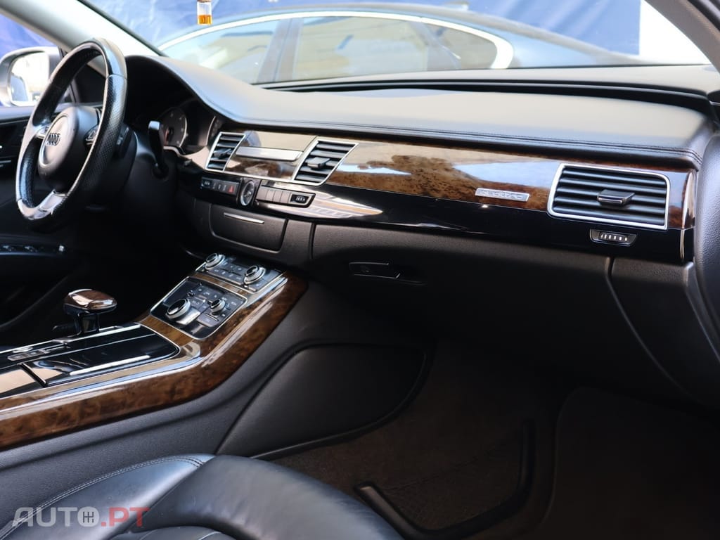 Audi A8 3.0 TDi V6 quattro