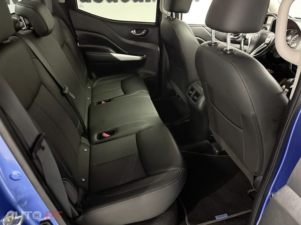 Nissan Navara 2.3 dCi CD 4WD N-Guard Auto