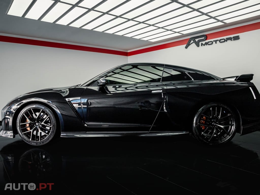 Nissan GT-R 3.8 V6 Track Edition by Nismo