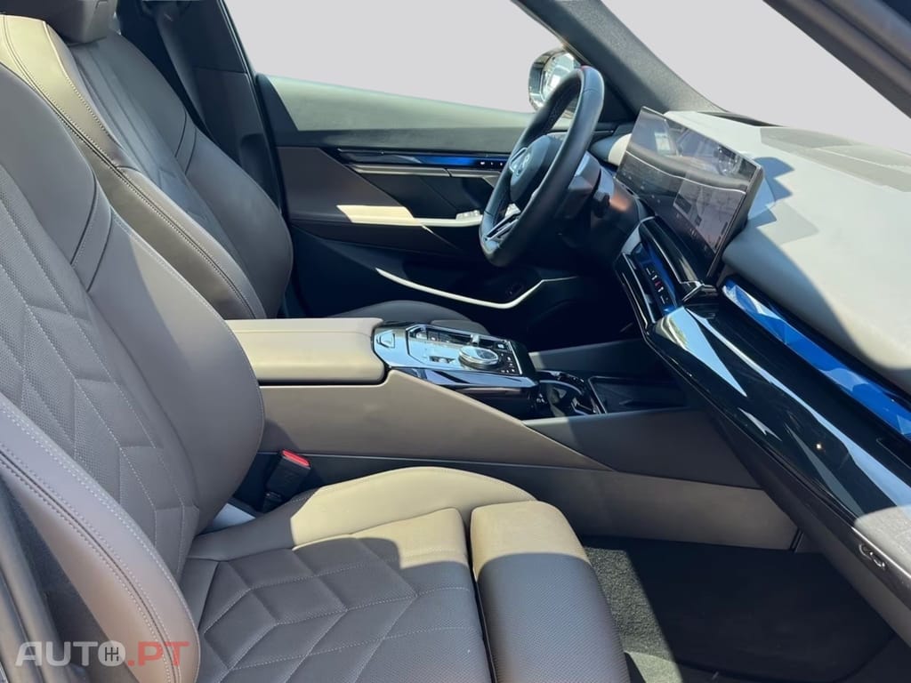 BMW i5 I.V.A DEDUTIVEL M60 xDrive 