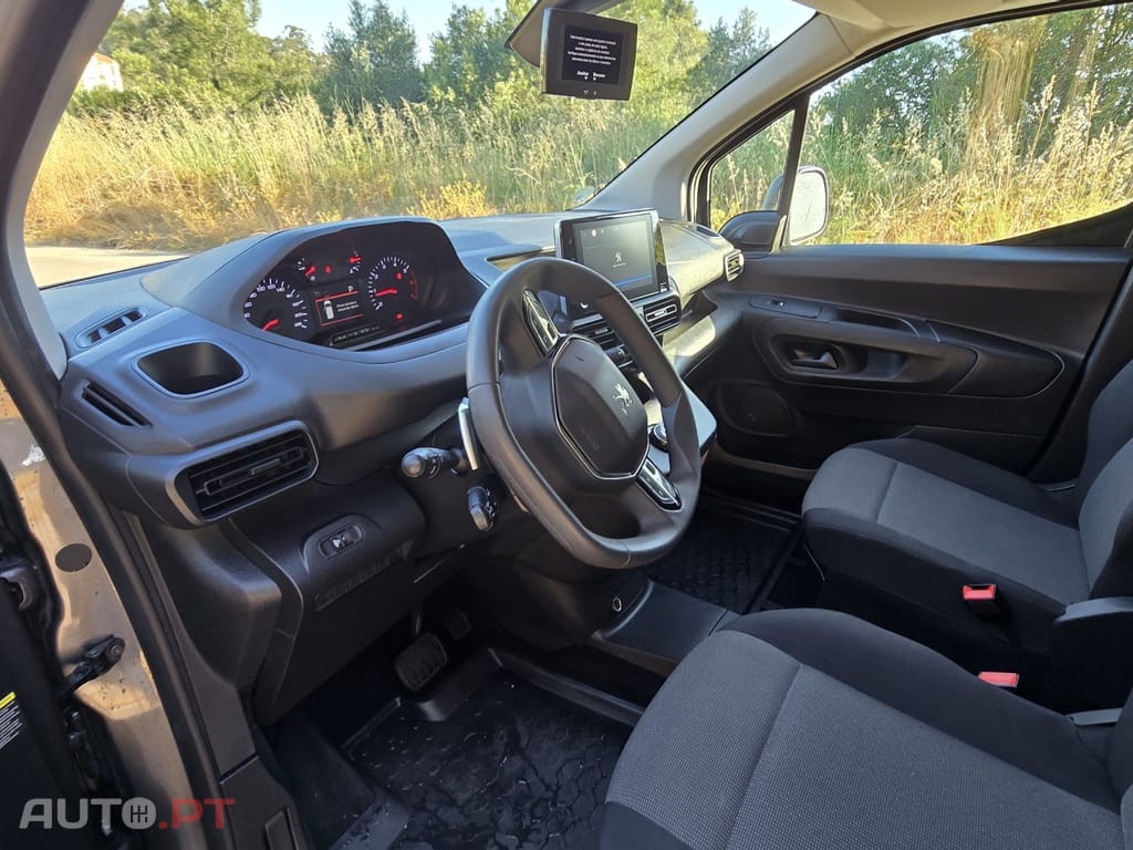 Peugeot Partner 1.5 BlueHDi Asphalt Standard EAT8