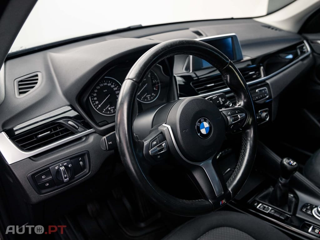 BMW X1 18 d xDrive Advantage