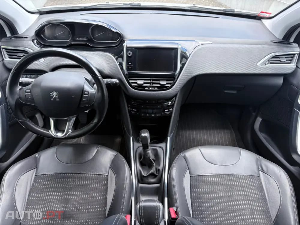 Peugeot 2008 1.6 e-HDi Allure