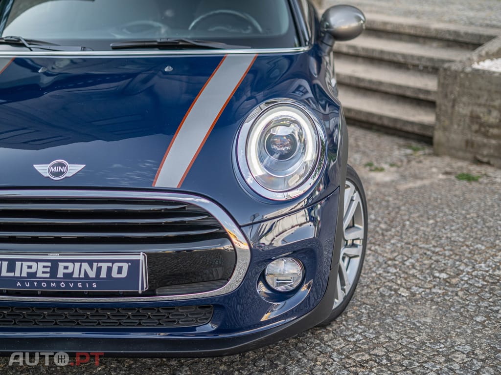 MINI Cooper Cooper D Auto