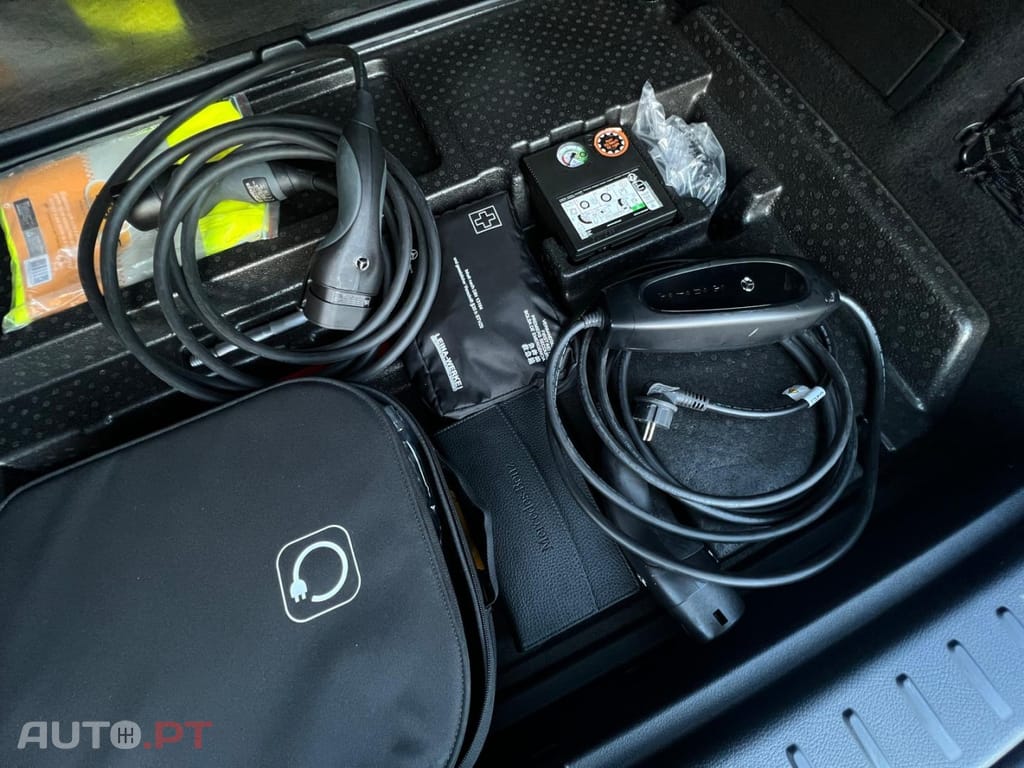 Mercedes-Benz EQB 250 EDITION