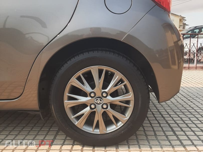Toyota Yaris 1.4 D-4D Exclusive