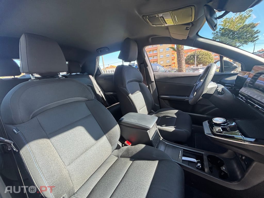 MG MG4 64 kWh Luxury