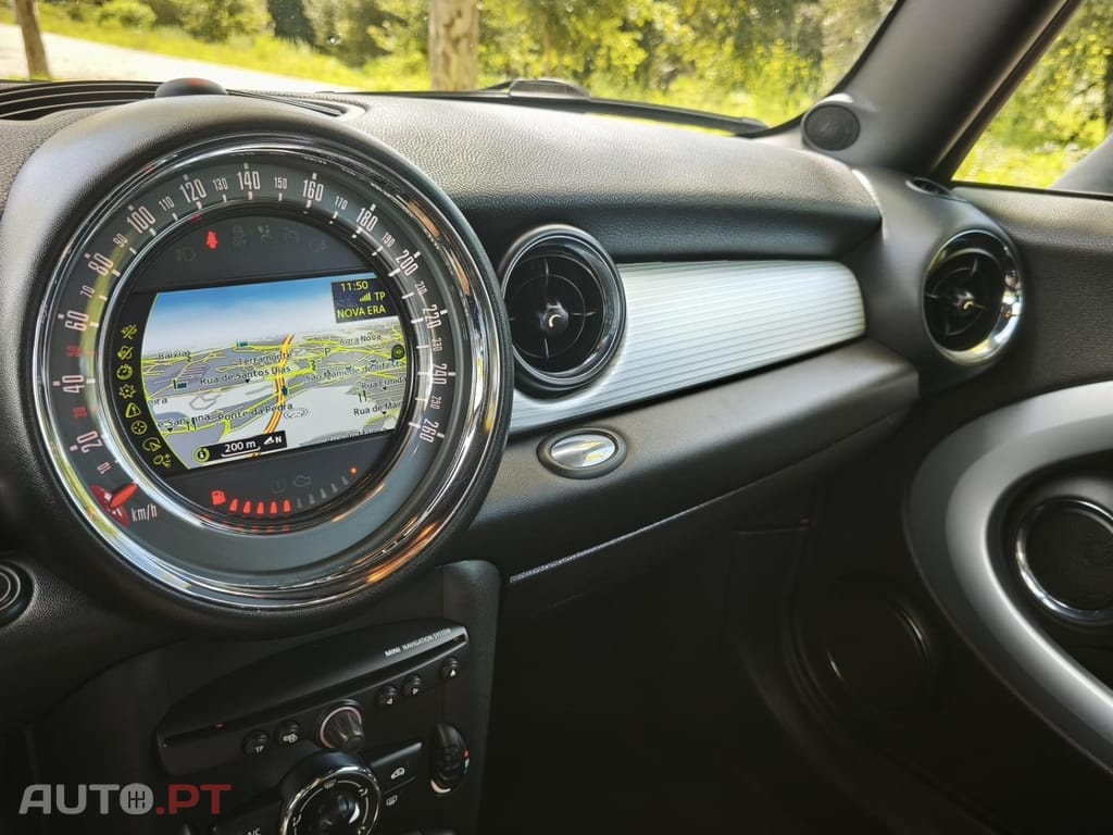 MINI Cooper John Cooper Works