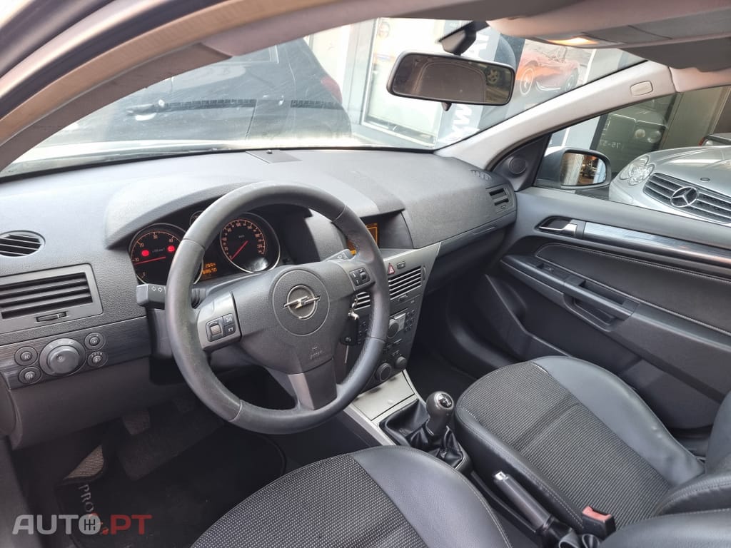 Opel Astra Caravan 1.7 CDTi Cosmo M6