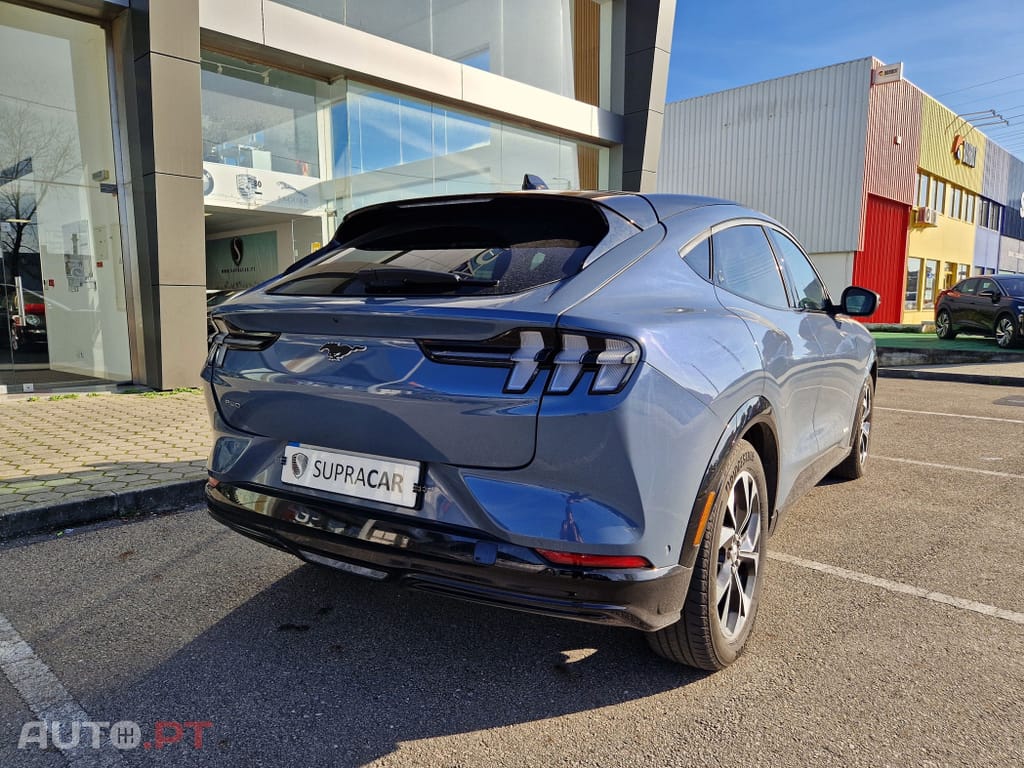 Ford Mustang Mach-E Moche Premium
