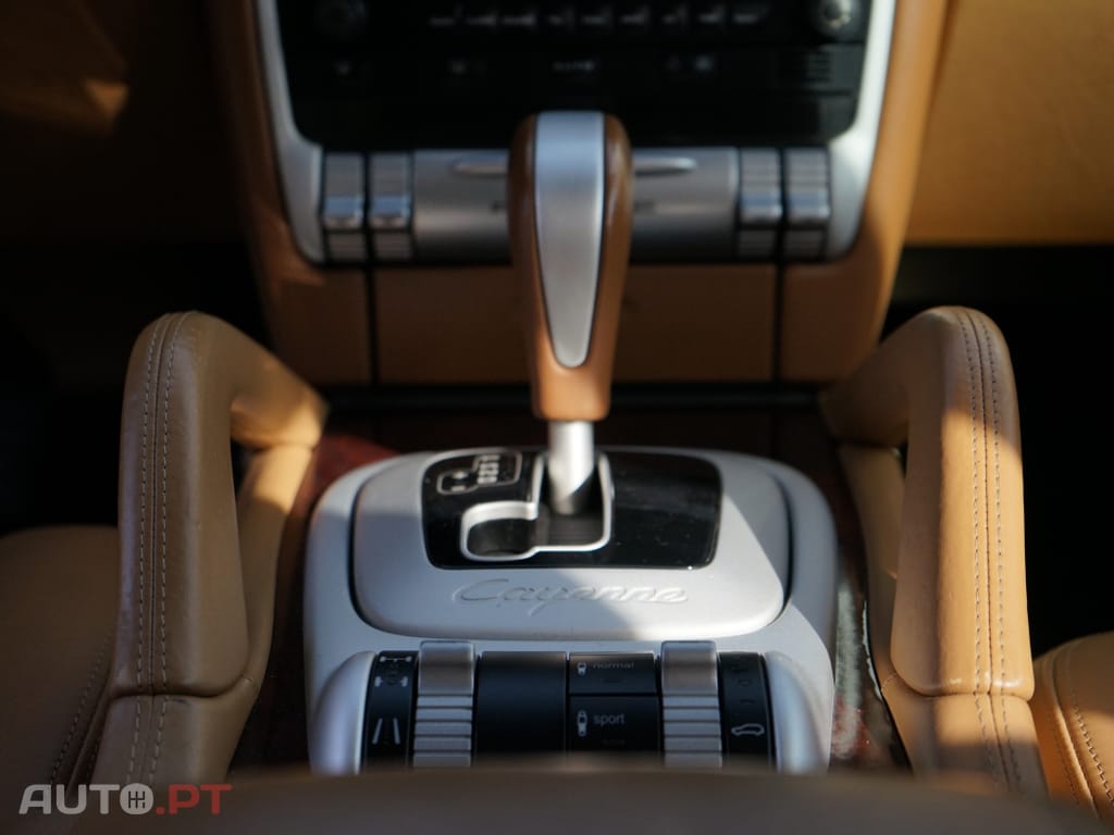 Porsche Cayenne Tiptronic