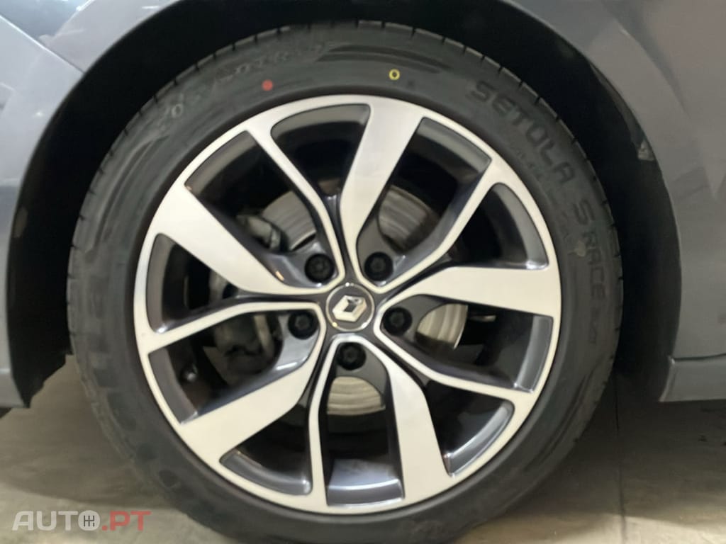 Renault Mégane SPORT-TOURER 1.6 DCI 130 BOSE EDITION