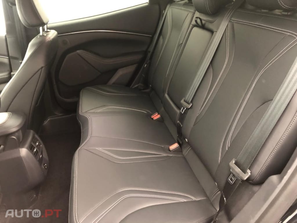 Ford Mustang Mach-E Standard Range